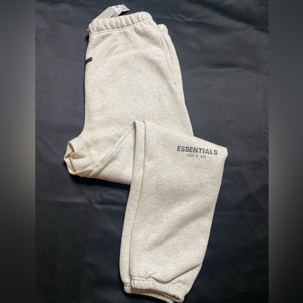 Fear of God Essentials 
Oatmeal Joggers
Size XL 
NWT
Shop my closest for deals!